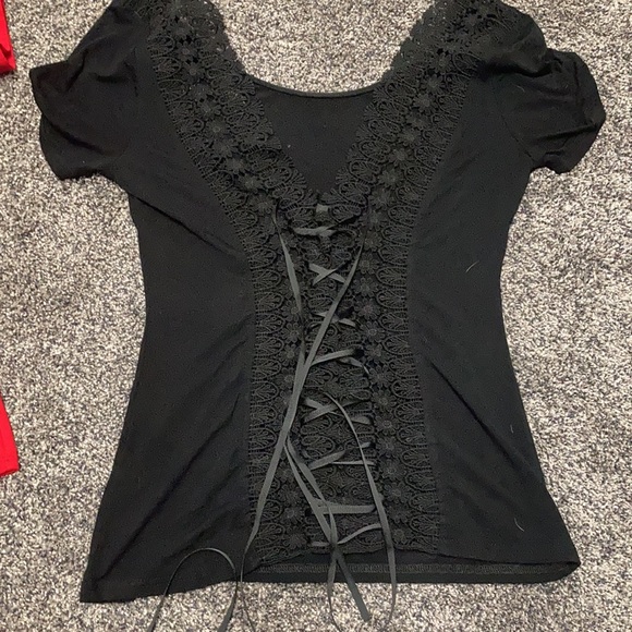 Black top - Picture 2 of 3